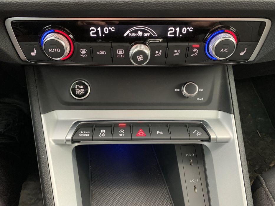 AUDI Q3 45 TFSI Premium