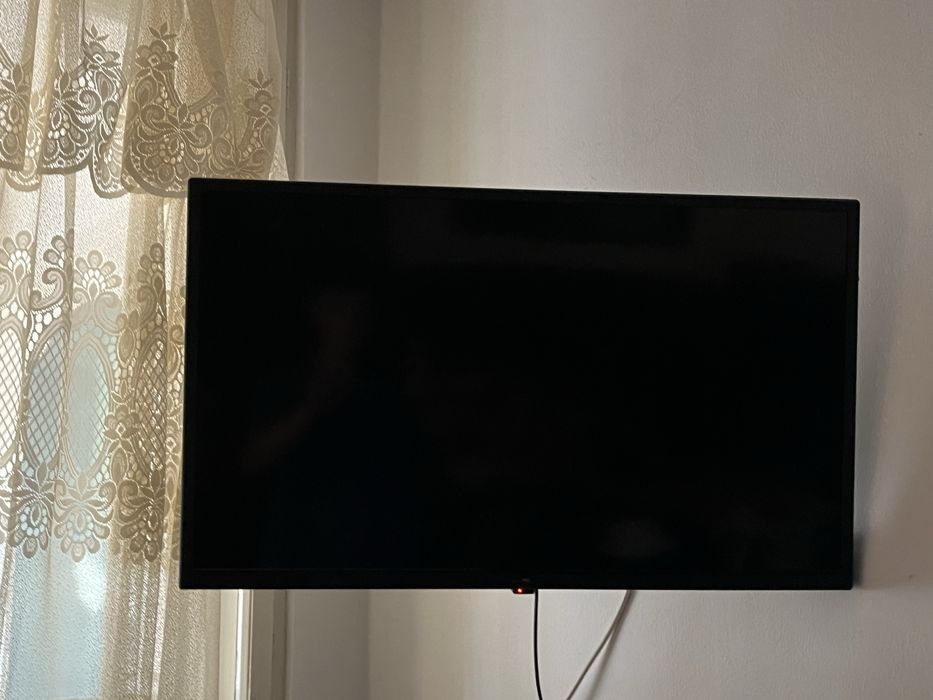 Televizor NEI 80cm