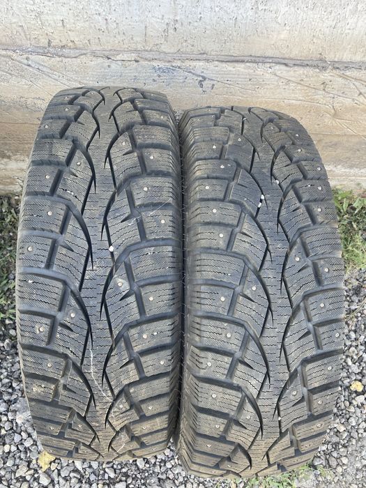 Шины зимние 215/70R16