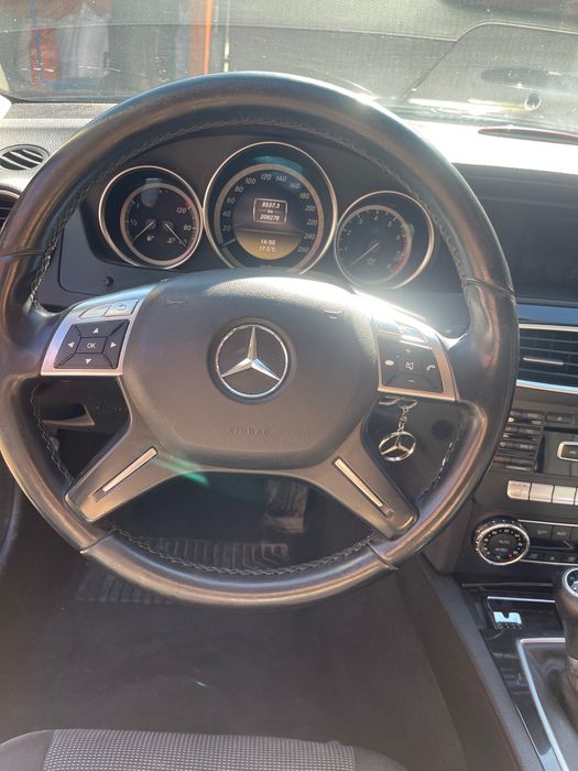 Mercedes Benz C180 1,8 -2012-