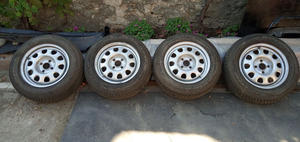 Джанти-алуминиеви,стоманени с гуми