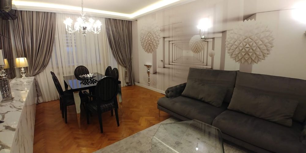Direct proprietar LUX Afi Cotroceni 2 camere -spatiu de 3 bloc special