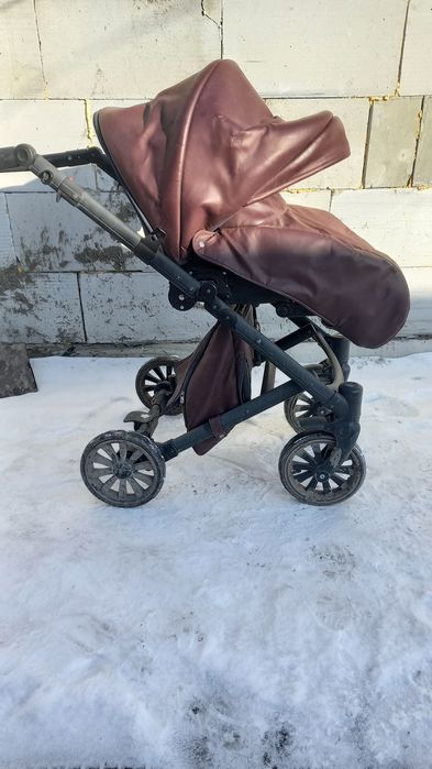 Продам коляску anex