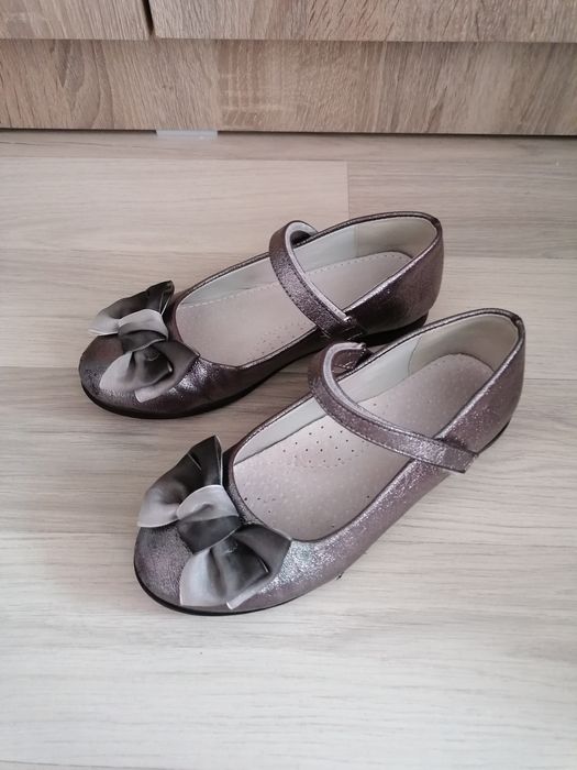 Официални обувки за момиче