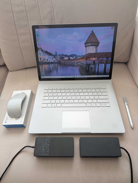 Microsoft Surface Book 3 15" i7 32GB GTX 1660 Ti + Surface Dock + Arc Mouse + Pen - PACHET COMPLET