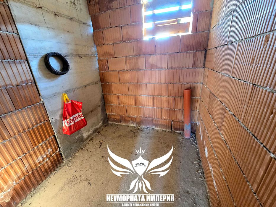 Продава се Къща в Асеновград - 391 кв.м за 550 €/кв.м - Снимка #12