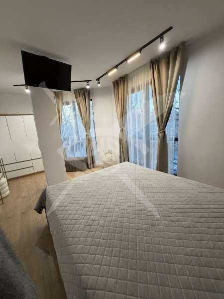 Дава се под наем Тристаен апартамент в Пловдив, Център - 80 кв.м за 997.05 € - Снимка #3
