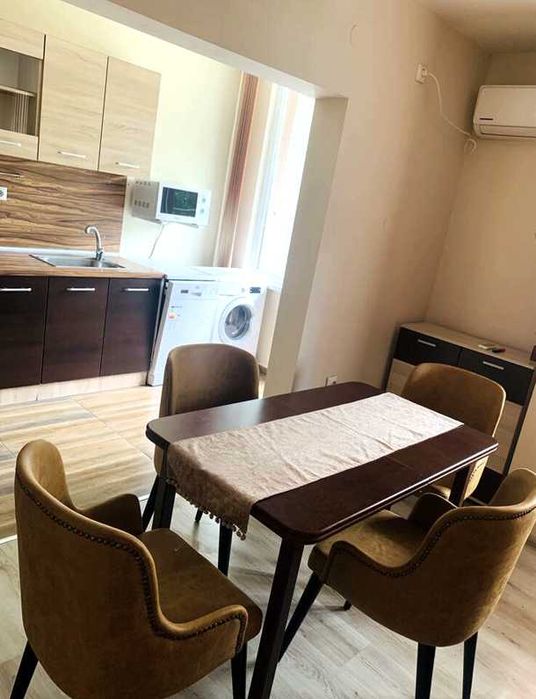 Дава се под наем Четиристаен апартамент в Пловдив, Център - 130 кв.м за 475 € - Снимка #2