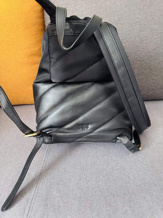 Дамска раница Pinko