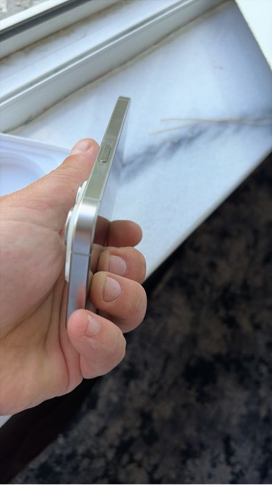 Iphone 15 PRO white impecabil