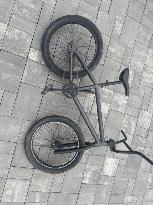 Bicicletă si bmx