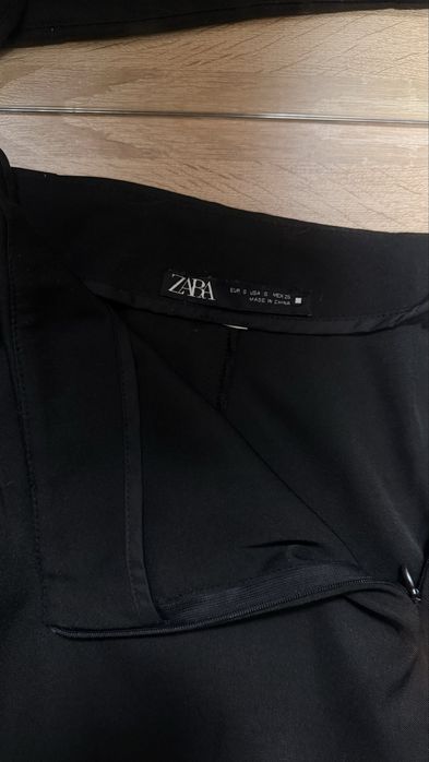 Юбка-шорты с вырезом Zara