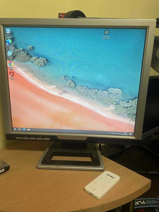 Acer Veriton x2630g ,ATI Radeon HD 5450,14 инчов монитор плюс подарък