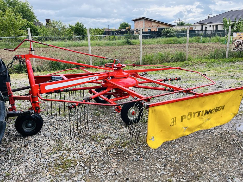 Grebla de adunat tip paiajne, paiangen, fan iarba lucerna paie Pottinger 8 brate 2.70 m latime cu role