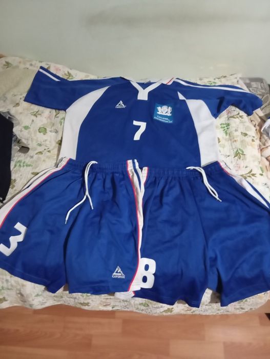 Продам спортивные майки и шорты