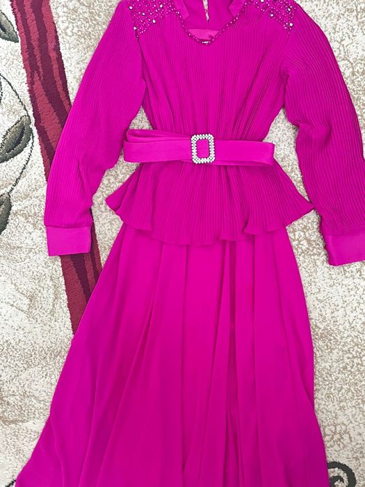 Платье на пракат