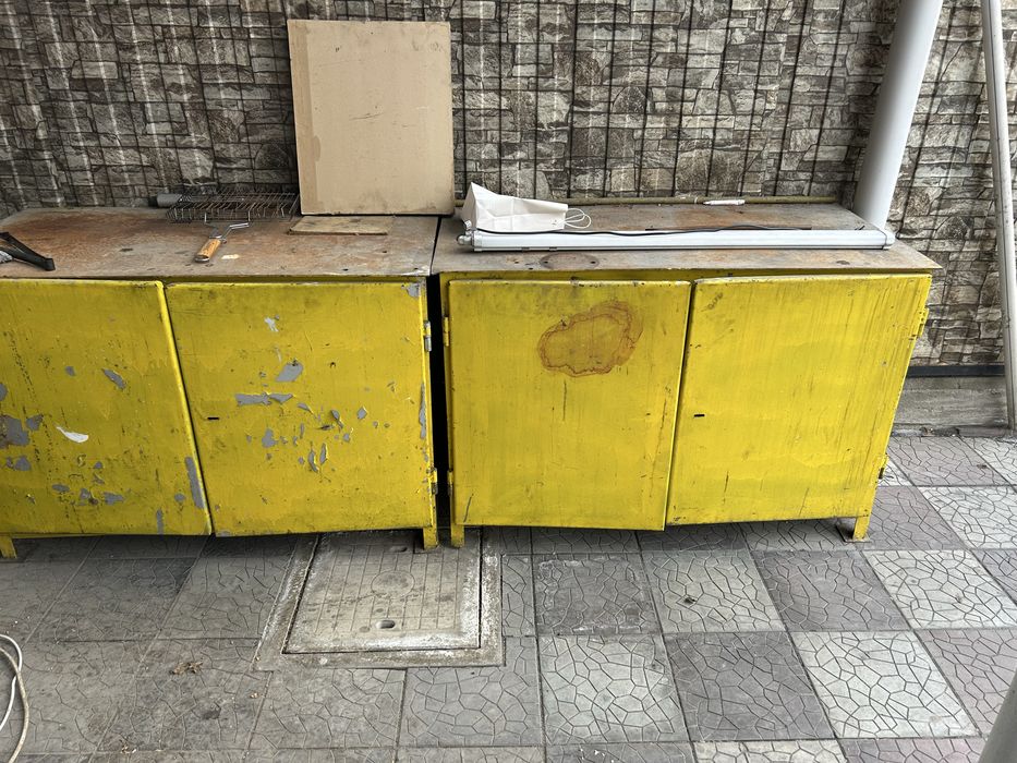 Стол металлический