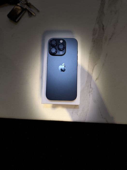 iPhone 16pro black titanium