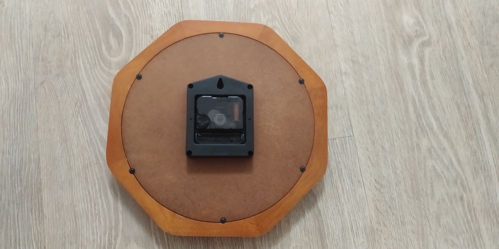 Настенные интерьерные часы