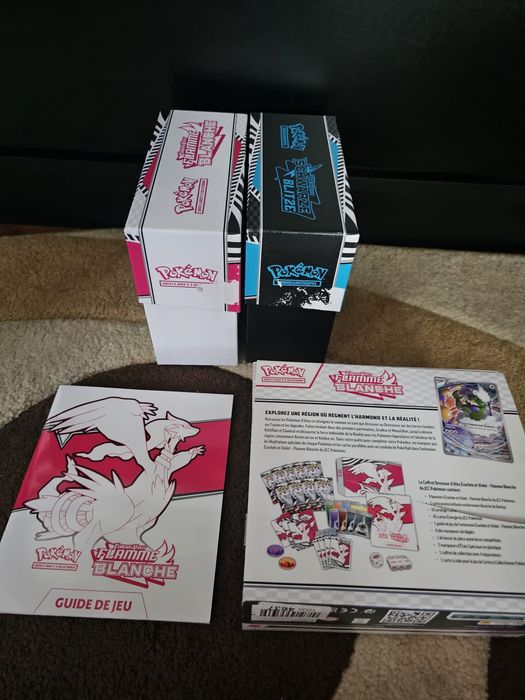 Cutii si carti pokemon tcg