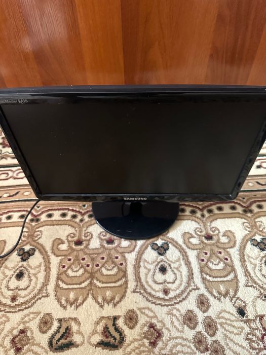 Продаю мониторы 4 шт.