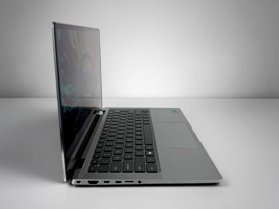 Лаптоп Dell Latitude 9420 14' QHD Touch i7-1185G7 16GB RAM 512GB Перфектен! Гараниця!