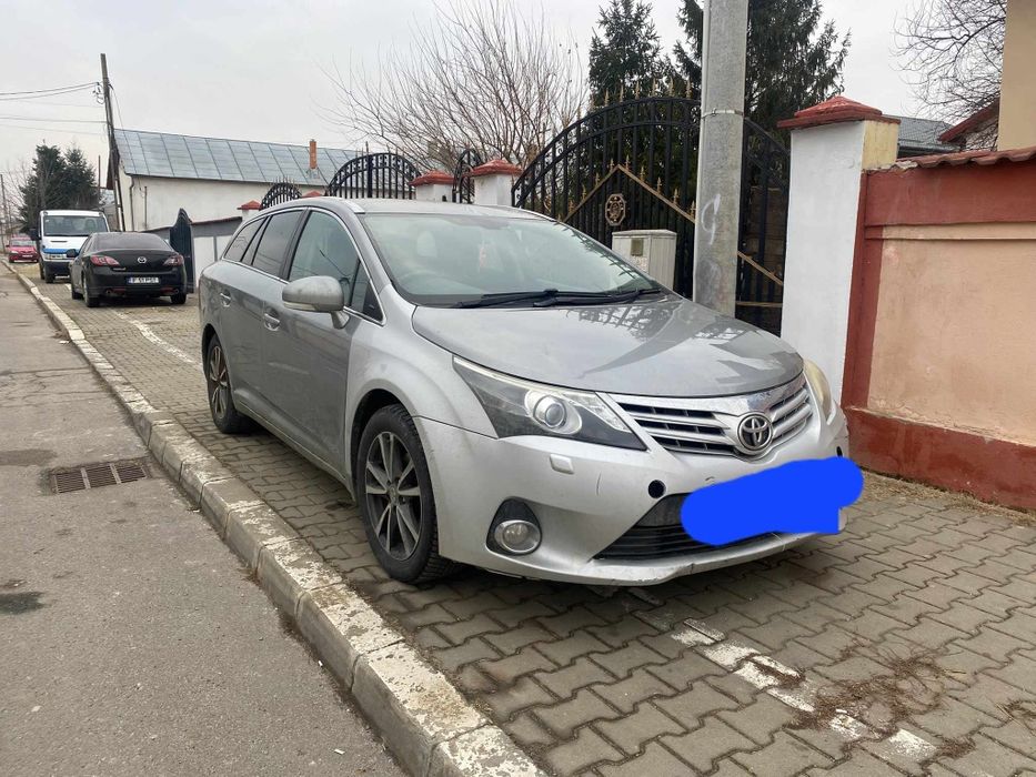 Dezmembrez 2 toyota avensis fab 2014 .si fab 2012 2.0.tdi .orice pies