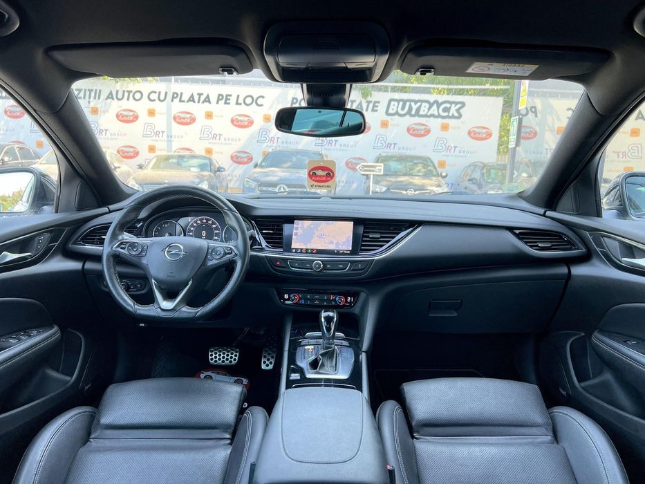 Vând Opel Insignia