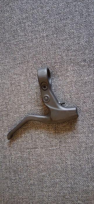 Продавам задна и предна спирачка шимано  лосче и машинка