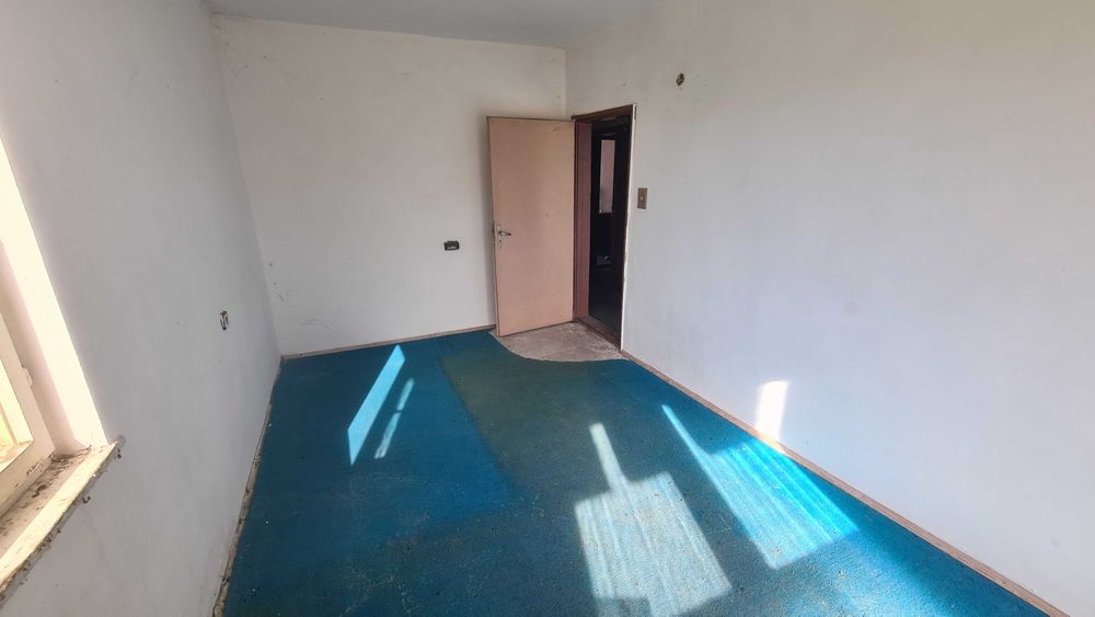 Продава се Тристаен апартамент в Разград, Абритус - 95 кв.м за 886 €/кв.м - Снимка #2