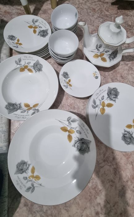 Продам Набор посуды