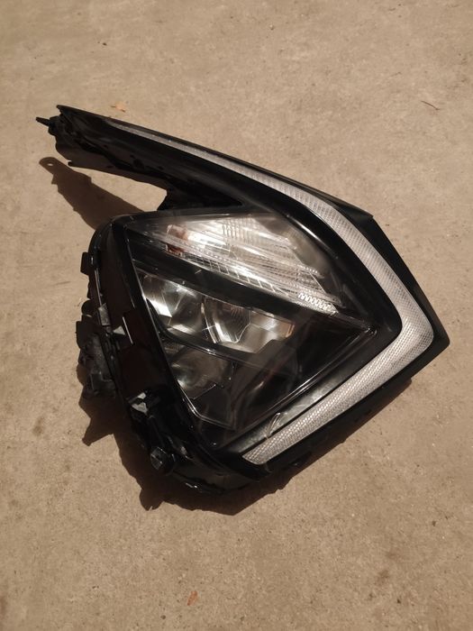 Фара Kia Sportage 25 год