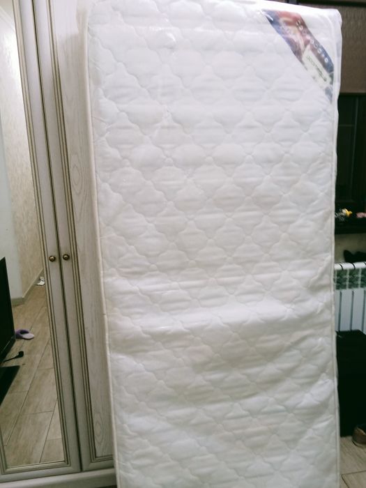 Матрас , новый 90x200