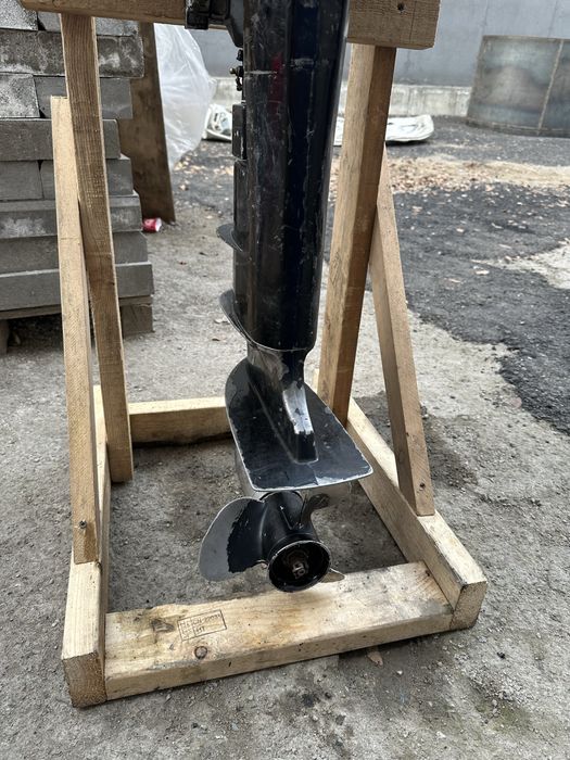 Лодочный двигатель