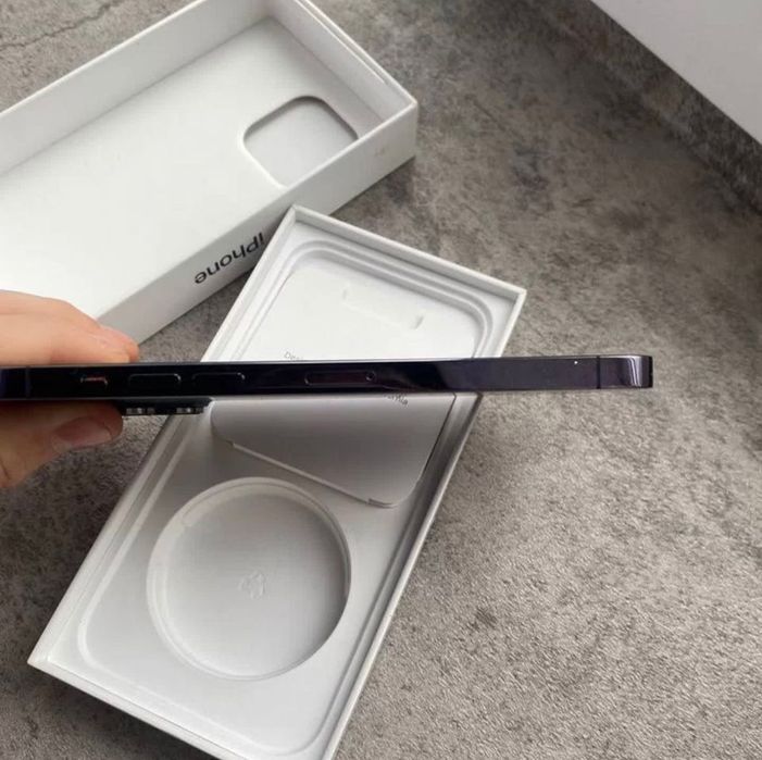 14 айфон Pro на 1 тб