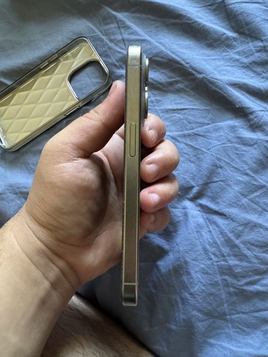 Айфон 15 про 128 ГБ Титан