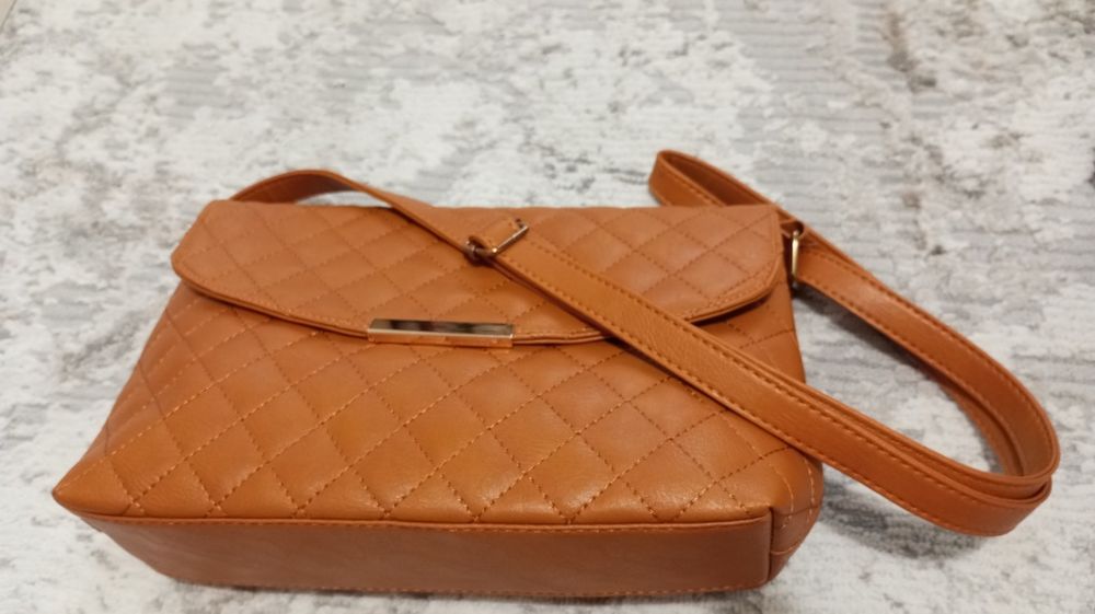 Нови чанти, еко кожа, модерни цветове