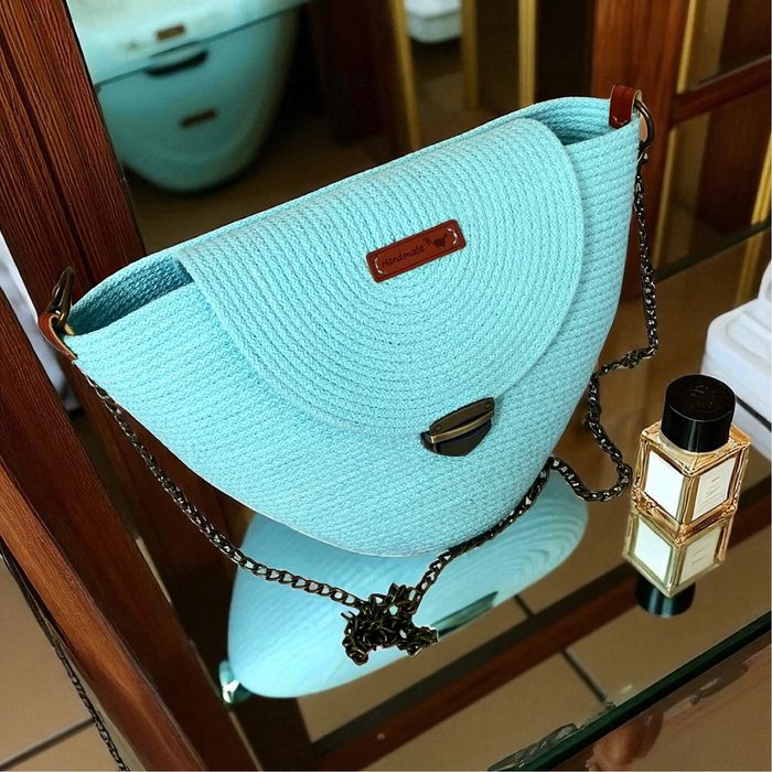 Сумки женские кожанные