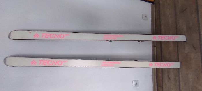 Ски ТЕХНО про,170см с автомати, използвани