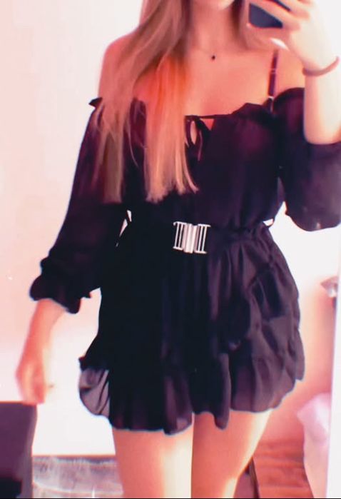Черна къса рокля