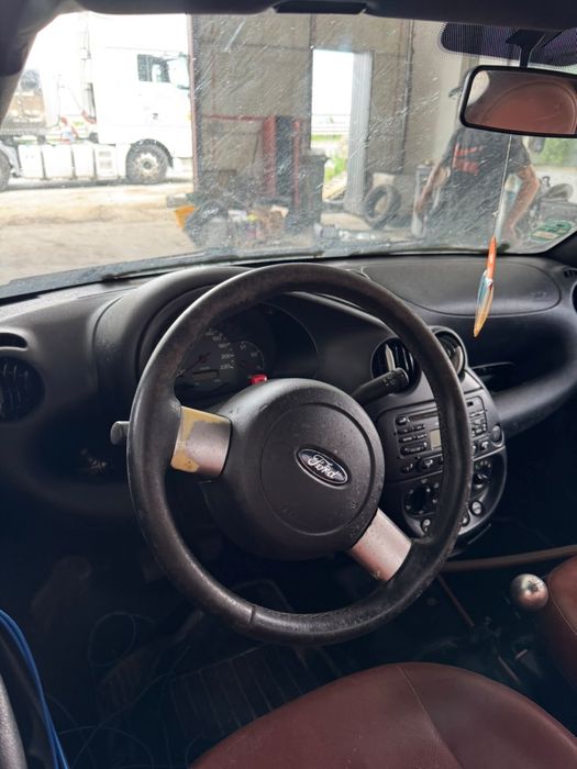 Dezmembrez Ford Ka 1.6 benzina cabrio