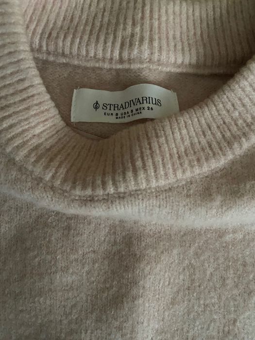 Дамски розов пуловер