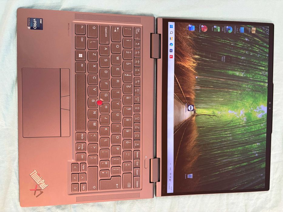Lenovo ThinkPad X1 Yoga 8th Gen. 14"FHD+ IPS, cpu Intel i7 1365U, Ram 32 Gb, 512 Gb SSD NVMe. Гаранция до Окт. 2026г.