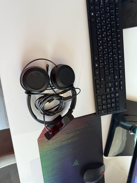 Компютър и монитори