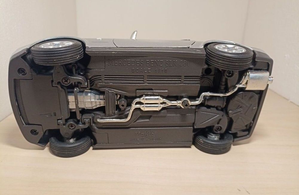 Scara 1:18 maisto Mercedes