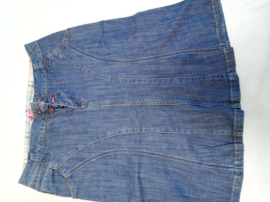 Vând fuste ptr.damă