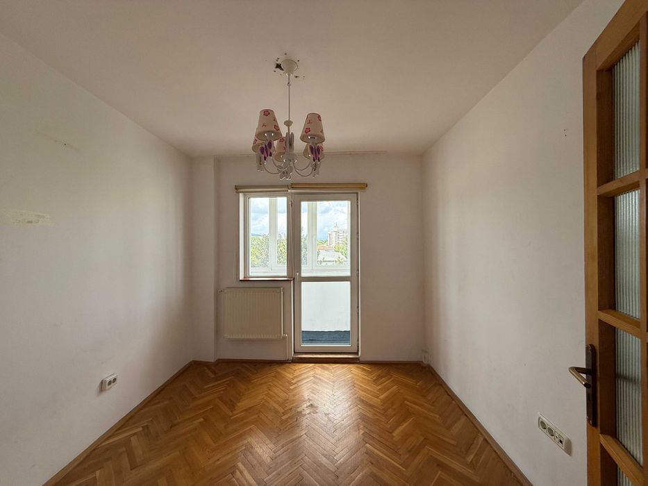 Apartament 4 camere Grigore Alexandrescu etaj 6/9, Manastur