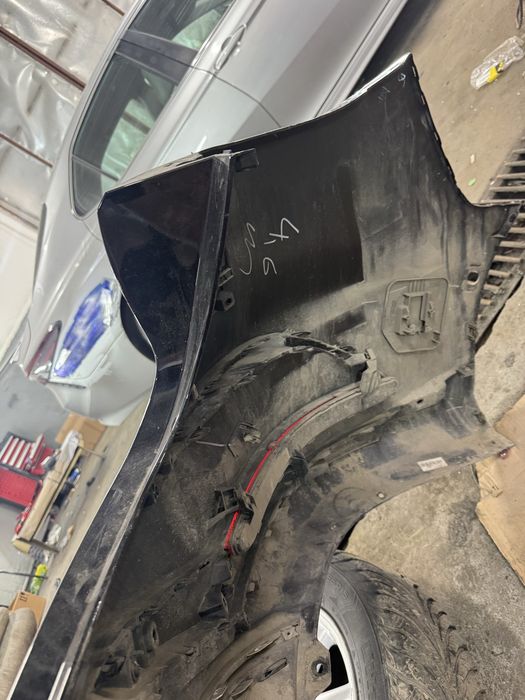 Продам бампер Byd Han в сборе
