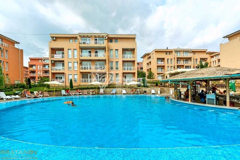 Продава се Двустаен апартамент в к.к. Слънчев бряг - 57 кв.м за 965 €/кв.м - Снимка #1