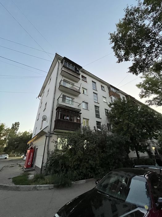 Продам полуторку назарбаева 84